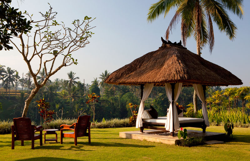 Bale in the garden: Viceroy Villa